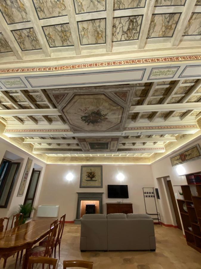 Апартаменти Palazzo Forlani Capranica Екстер'єр фото